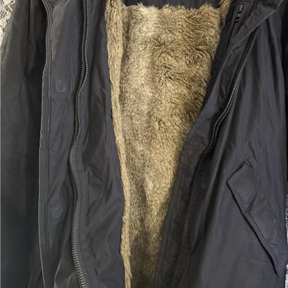 Babaton Black Ski Jacket with Fur Trim Aritzia medium like new - Picture 8 of 17